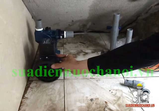 Bước 3 lắp đặt máy bơm nước gia đình