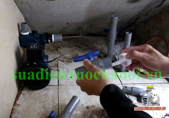 Bước 5 lắp đặt máy bơm nước gia đình