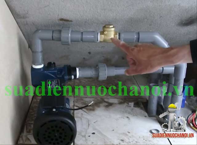 Bước 7 lắp đặt máy bơm nước gia đình