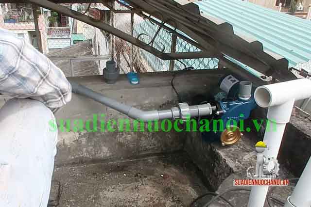 Bước 4 lắp đặt máy bơm tang áp