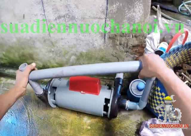 bước 4 lắp đặt máy bơm giếng 2 đầu