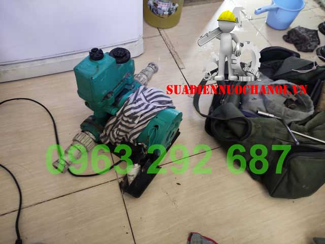 Sửa máy bơm chạy động cơ nóng