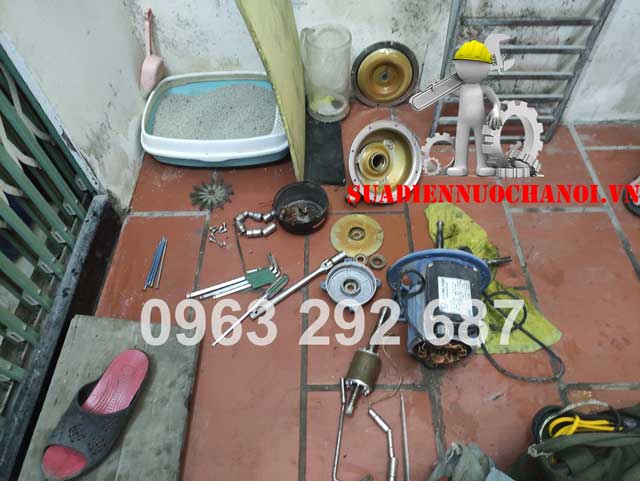 Sửa máy bơm chạy ồn do hỏng bi nhà bà Oanh 40/95 Trung Kính