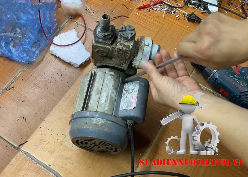 Sửa máy bơm nước nhà chị Hòa 205 Quan Nhân Thanh Xuân